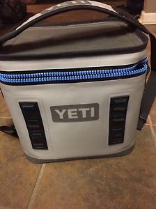 Yeti Hopper Flip