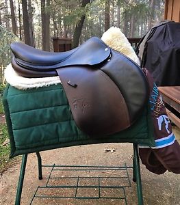 18" VOLTAIRE PALM BEACH Close contact jump saddle - LOVELY! Competitively priced