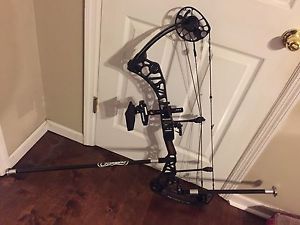 Mathews Halon X Target Bow