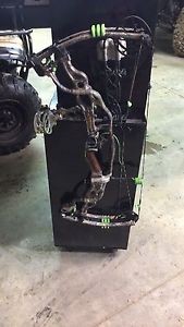 Hoyt CARBON SPYDER 30 **LOADED***65lb 28" Draw
