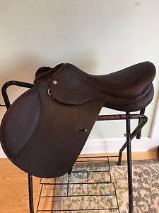 Pessoa 16.5  Close Contact Forward