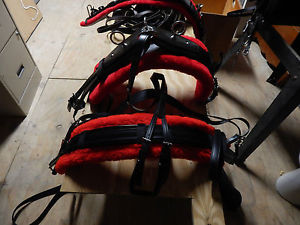 NEW Smucker's LARGE Horse Harness Wide Back Saddle Britchin, Neoprene girth pads