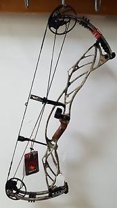 HOYT  DEFIANT 34 2016 "BRAND NEW"