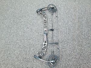 Mathews Halon 6 Right Handed 28.5" 50-60 LB Bow