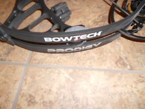 Bowtech Prodigy  50-60#  25-30 1/2" draw right hand Black ops demo