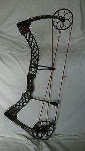 NEW 2015 MATHEWS CREED XS, RH, 70#, 27.5" DRAW, CAMO