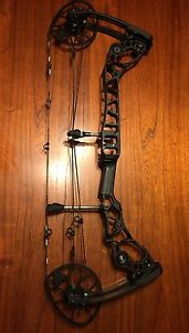 Mathews Halon 6 Black 29.5" 70 LB Draw