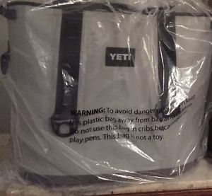 YETI HOPPER 40 COOLER SOFTSIDE NEW