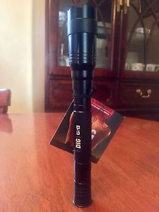 NEW ! Limited Edition : DIG USA / Flashlight with #DIGDEEPER Logo inside light.