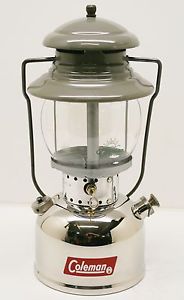 COLEMAN CANADA LANTERN 200  8/63  GOOD CONDITION