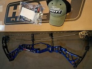 2016 hoyt hyperedge bow RH 50-60#