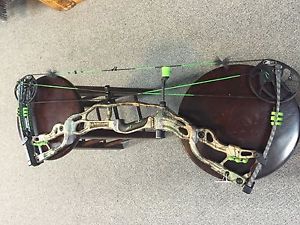 Hoyt Carbon Spyder 34 "Bone Collector"!!