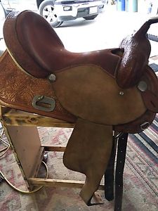 CIRCLE Y Proven Barrel Saddle