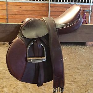 Size 17 FlexRider English Saddle