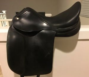 Amerigo dressage saddle 17 N