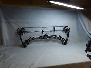 2016 Mathews No Cam HTX Black 70lb 26 or 29 draw NICE qad Hdx REST