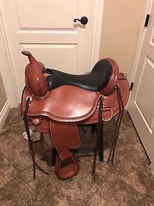 Circle Y Flex2 Omaha Trail Saddle Wide 17" Regular Oil - Barely Used