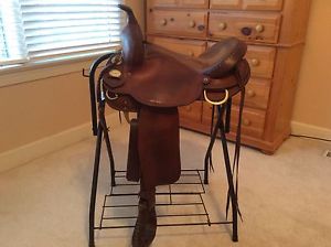 Crates 16" Western Trail Saddle and Endurance pad