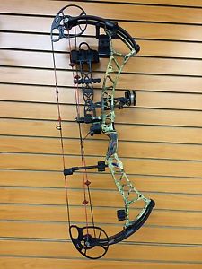 Bowtech Experience Compound Bow LH 28", 70# LOADED