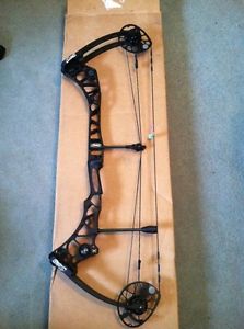 Mathews Halon X Compound bow BLACK 70LB 27" draw NEW RH CROSSCENTRIC CAM