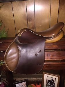 RARE 17" Collegiate Connoisseur Jumping Saddle Millers Olympic Commemorative RD