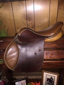 RARE 17" Collegiate Connoisseur Jumping Saddle Millers Olympic Commemorative RD
