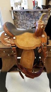 Double C Western Saddle, size: 15