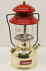 COLEMAN CANADA LANTERN 200  5/60  VERY GOOD CONDITION