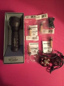 Surefire M6 Guardian Flashlight