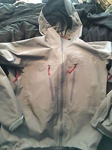 Arc'teryx Alpha LT Jacket Anvil Gray Medium Non Leaf
