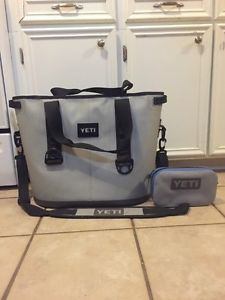 30 Yeti Hopper With Yeti Hopper Sidekick