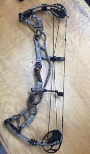 Hoyt Carbon Defiant Turbo