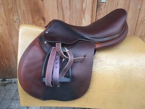 17'5 Butet Close Contact/jump saddle - 2014