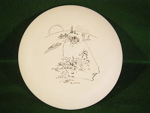 1980-1982 CALIFORNIA TOURIST HOT SPOTS made by BEN-WALL PLASTICS PUPPY GOLF DISC