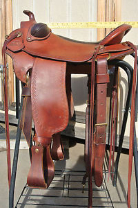 Parelli Natural Performer 17.5" X-Wide Saddle w/Matching Breastplate and Pad