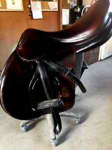 voltaire design saddle 18 jumper saddle 2011