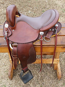 15" Lary Cox Endurance Trail Saddle - Made in Texas