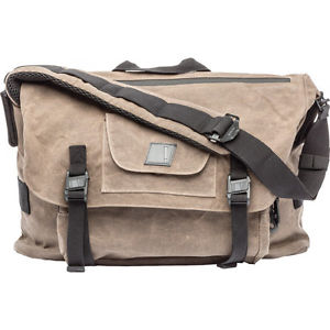 Diversion Wax Canvas Messenger a3920