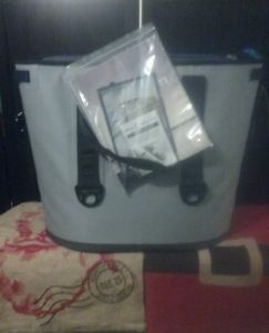 YETI HOPPER 40 COOLER SOFTSIDE NEW
