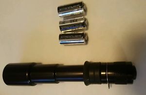 Surefire 9z Flashlight with 3 extra new battteries