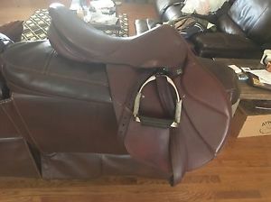 Stubben Edelweiss De Luxe Eventing/close Contact Saddle
