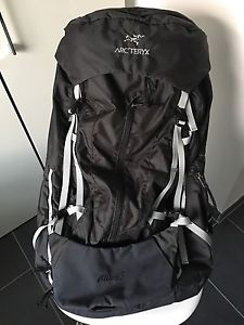 Arcteryx Altra 65 Rucksack Schwarz ---NEU--- UVP 359€