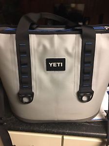 Yeti Hopper 30 Cooler Soft Side NWOT Perfect Condition