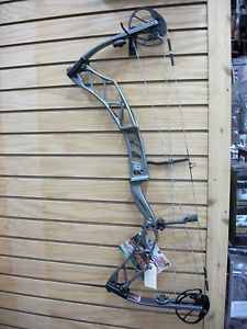 Elite Impulse 34 RH Titanium/CF 60lb Limbs 29"