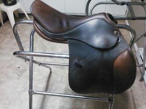 Tad Coffin A5 English Jumping Saddle 17"