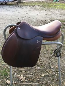 Pessoa A/O saddle