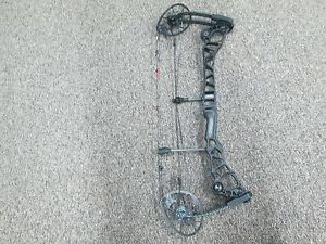 Mathews Halon 7 Left Handed 31" 60-70 LB Bow