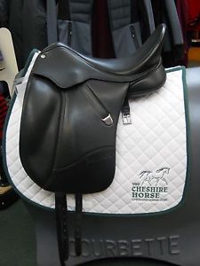 Bates Isabell Dressage Saddle 17.5"