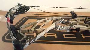 Hoyt Carbon Defient Turbo 26-28" 50-60# RH Ridge Reaper Under Armour