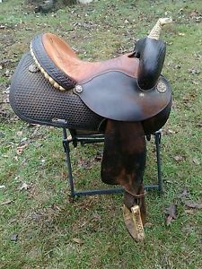 15" Circle Y Barrel Racing Saddle
